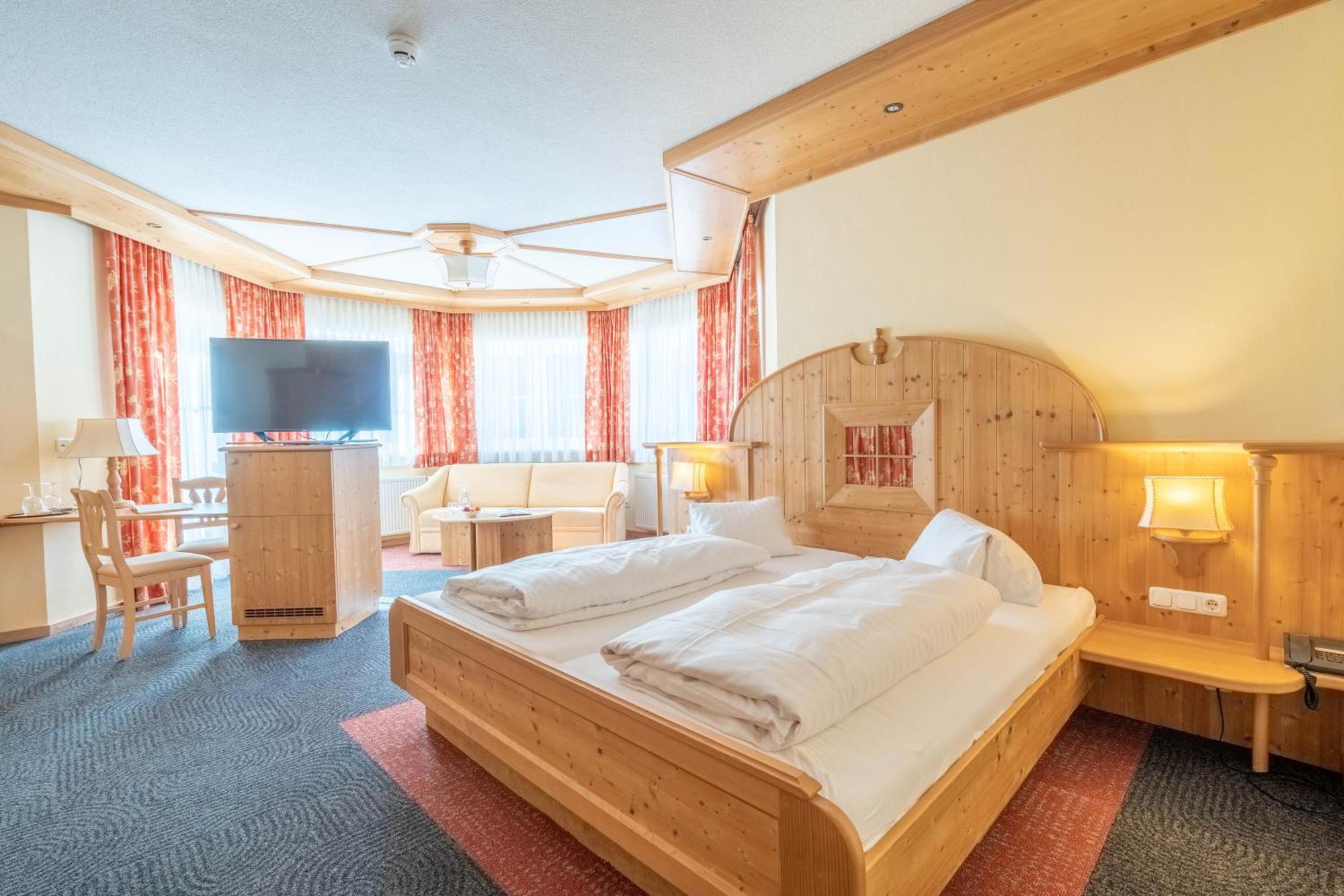Panoramahotel Lärchenhof Heiligenblut Exteriör bild