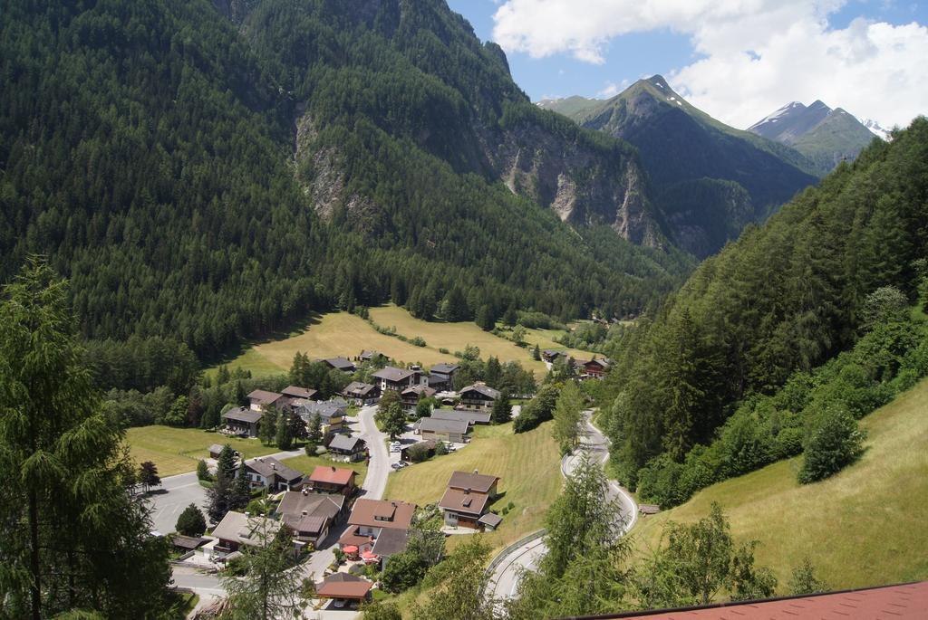 Panoramahotel Lärchenhof Heiligenblut Rum bild